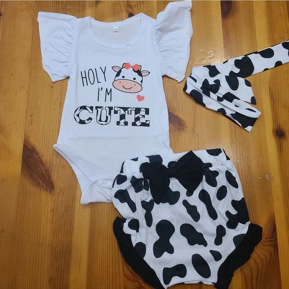 3pcs Onesie, Funny " Holy Cow I'm Cute "